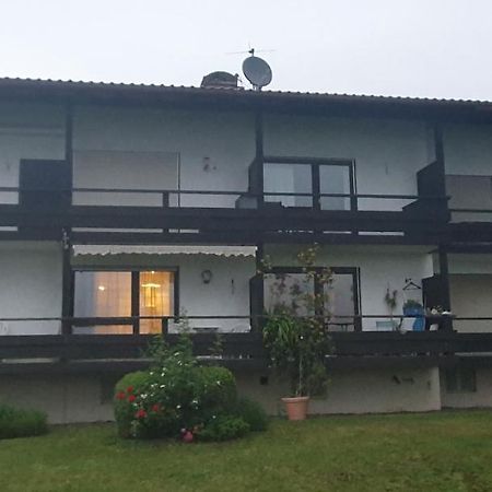 Ferienwohnung Maerz Сион-Зеебрук Екстериор снимка